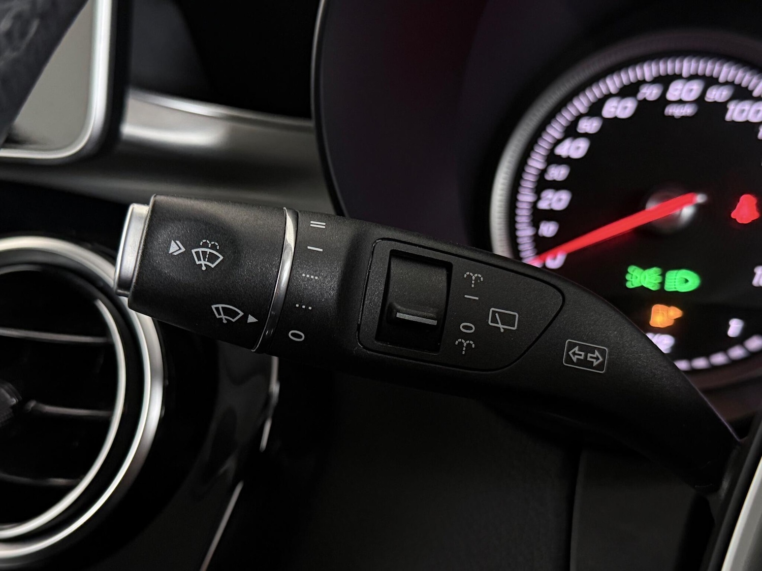 Used Mercedes-Benz GLC 2018 for sale - 76468225: Photo 32