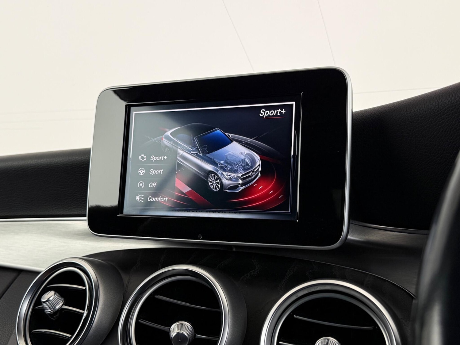 Used Mercedes-Benz C Class 2017 for sale - 77613119: Photo 30