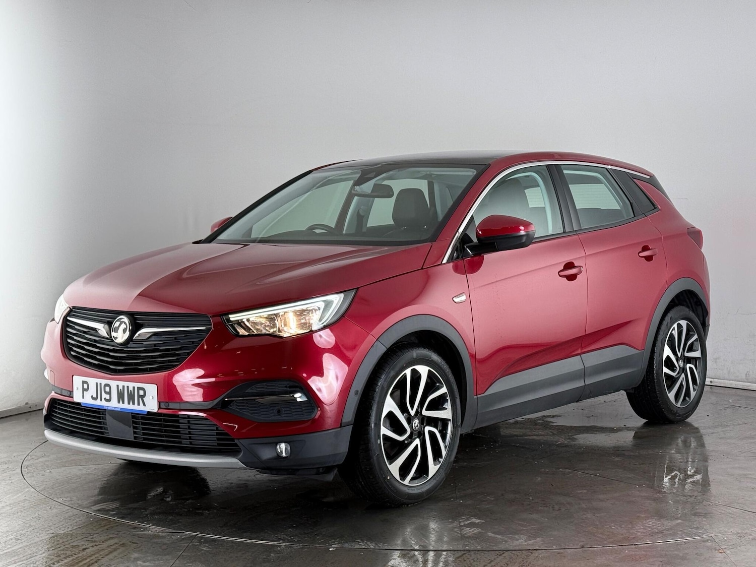 Used Vauxhall Grandland X 2019 for sale - 77222690: Photo 2