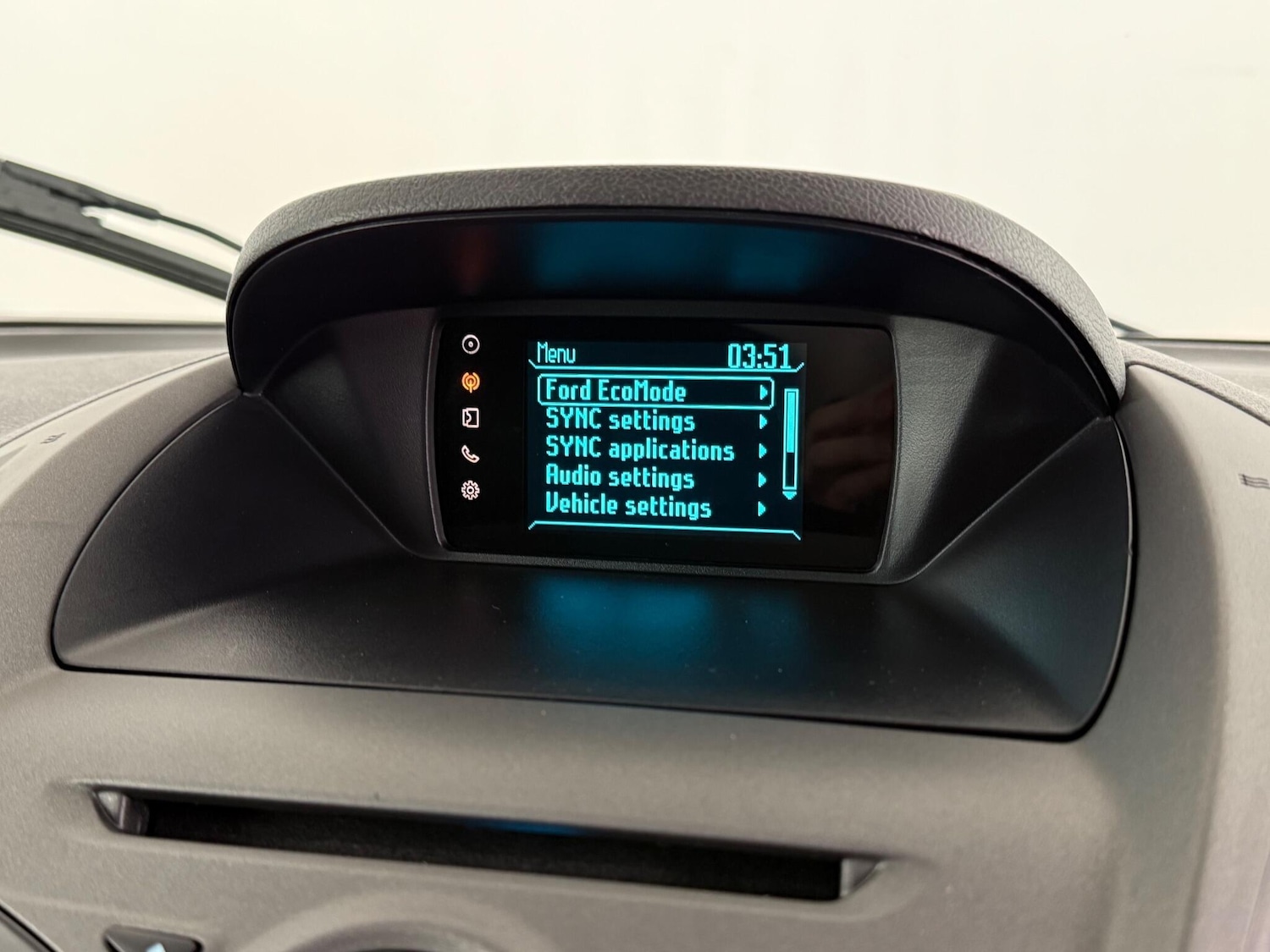 Used Ford Transit Courier 2017 for sale - 77247200: Photo 17