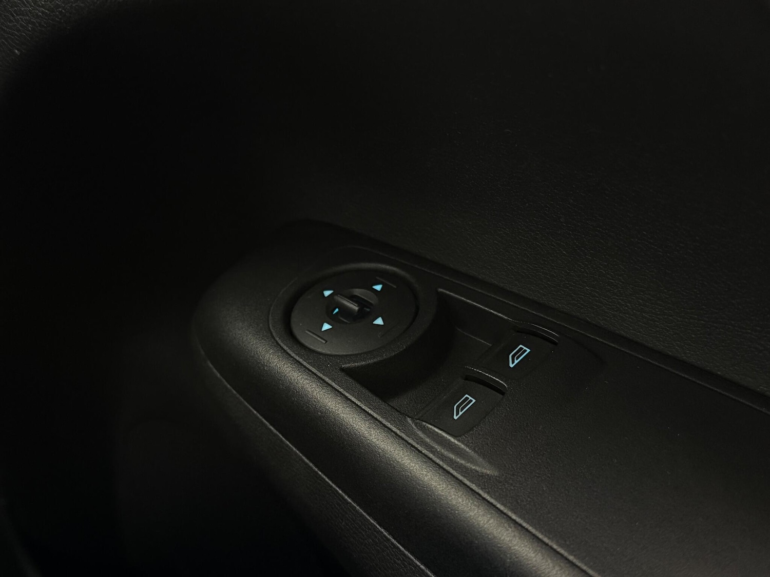 Used Ford Transit Courier 2017 for sale - 77247200: Photo 21