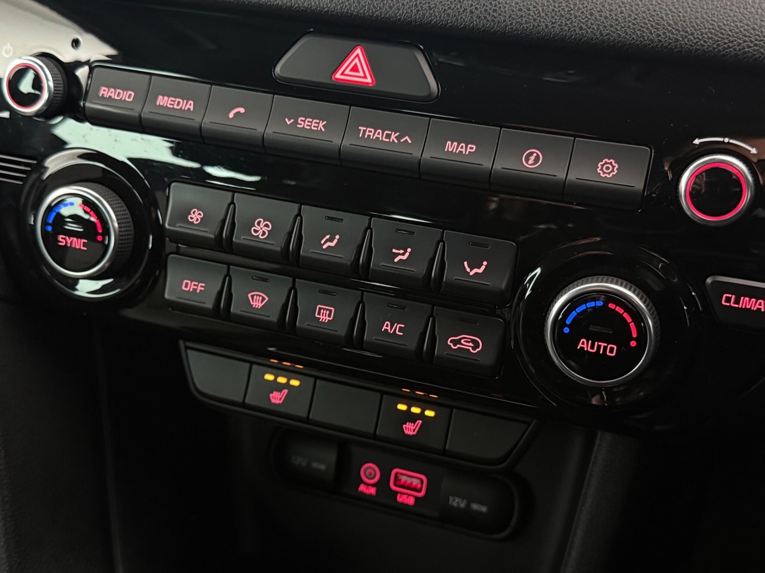 Used Kia Sportage 2018 for sale - 76468088: Photo 40