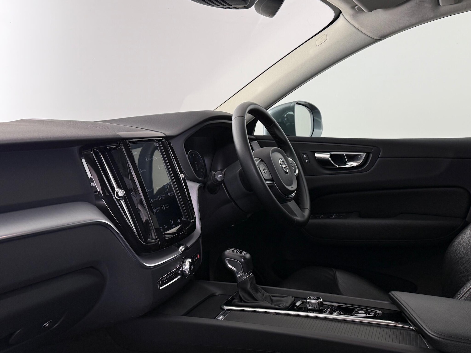 Used Volvo XC60 2019 for sale - 77246369: Photo 13