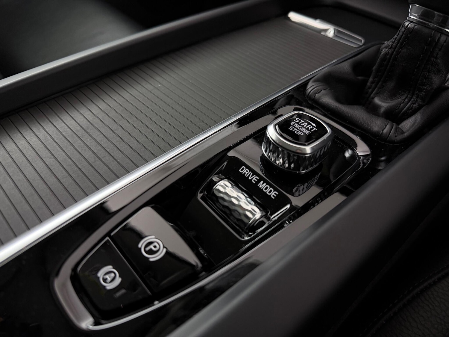 Used Volvo XC60 2019 for sale - 77246369: Photo 32