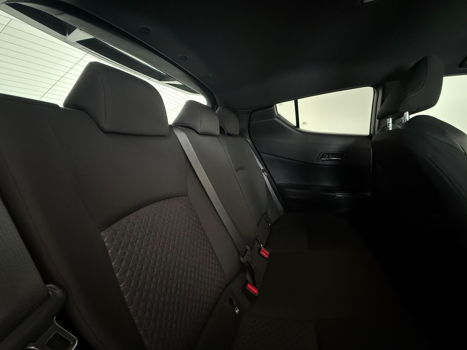 Used Toyota C-HR 2022 for sale - 77242989: Photo 15