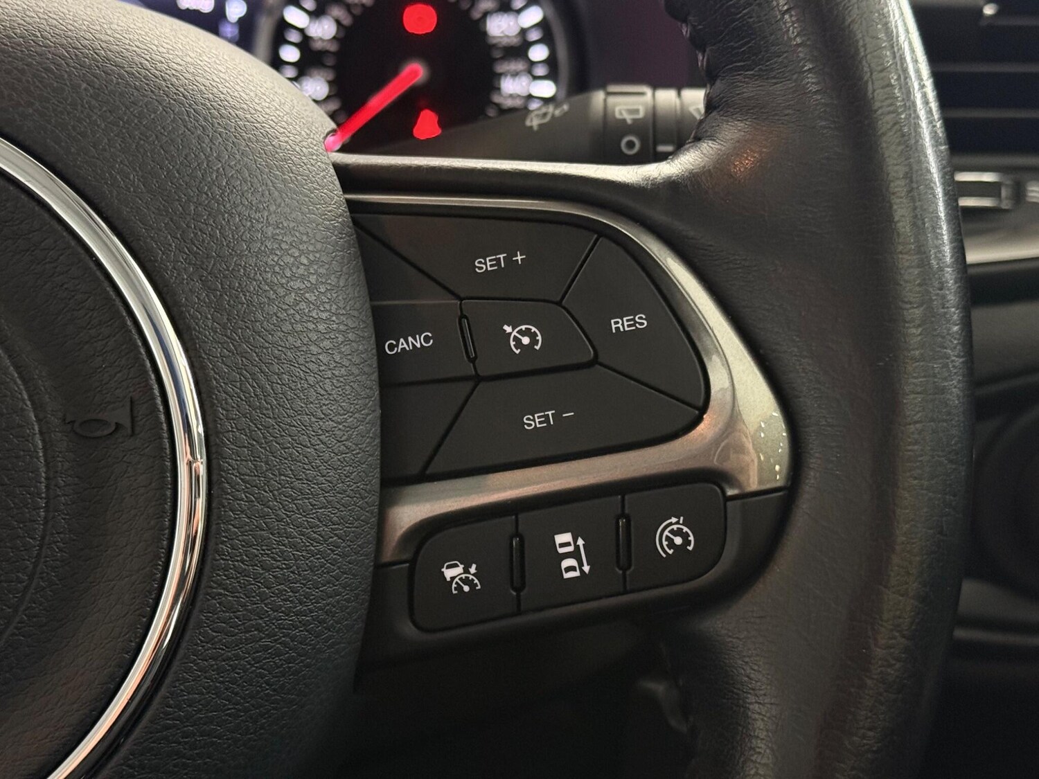 Used Jeep Renegade 2020 for sale - 77490553: Photo 21