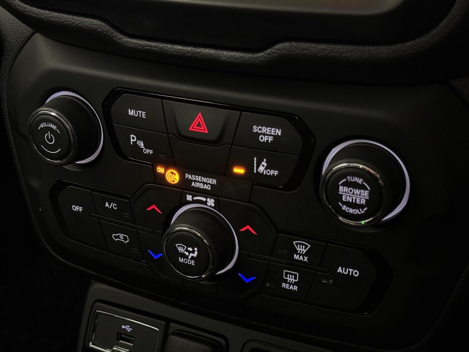 Used Jeep Renegade 2020 for sale - 77490553: Photo 38