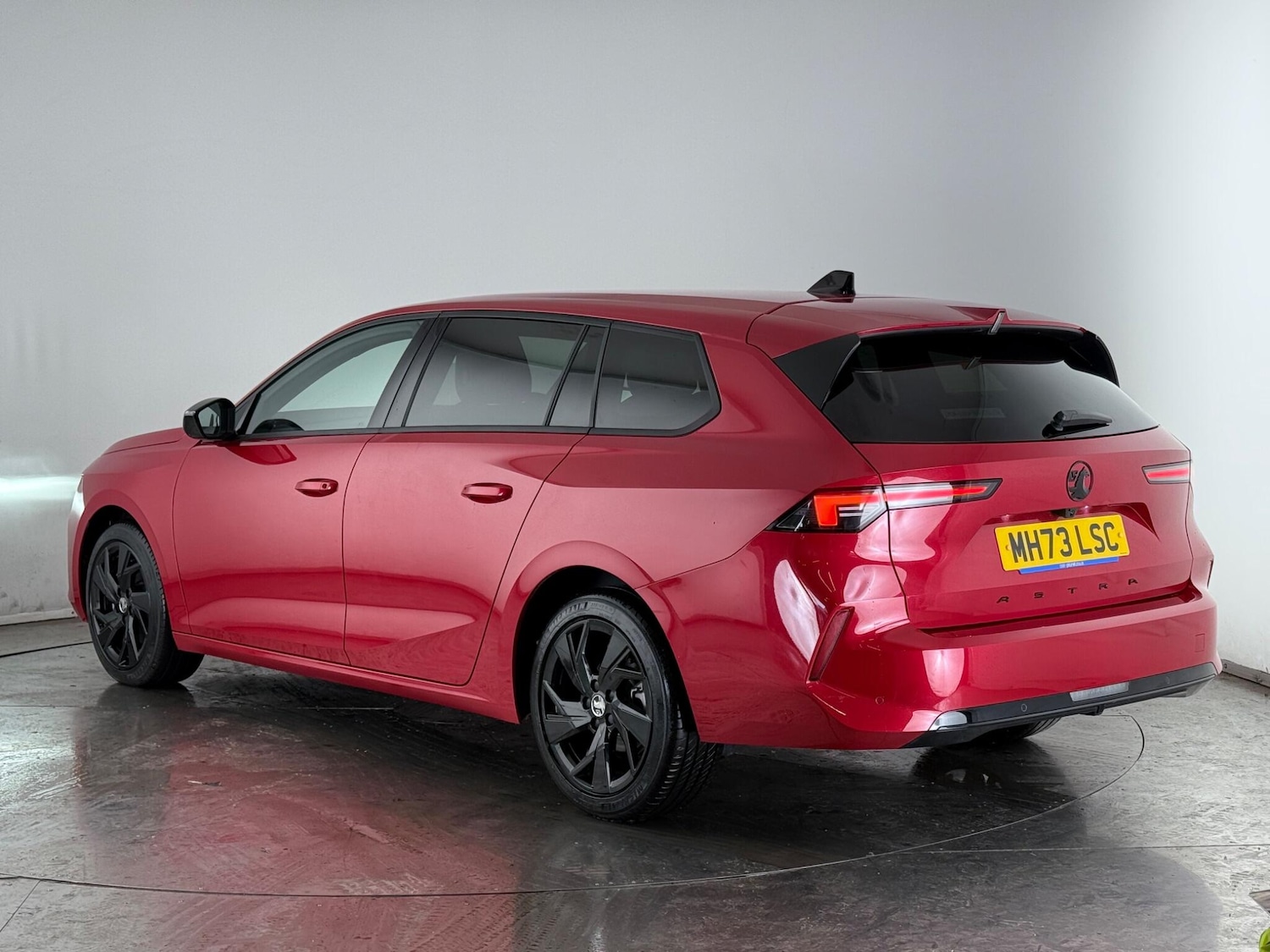 Used Vauxhall Astra 2024 for sale - 76468384: Photo 4