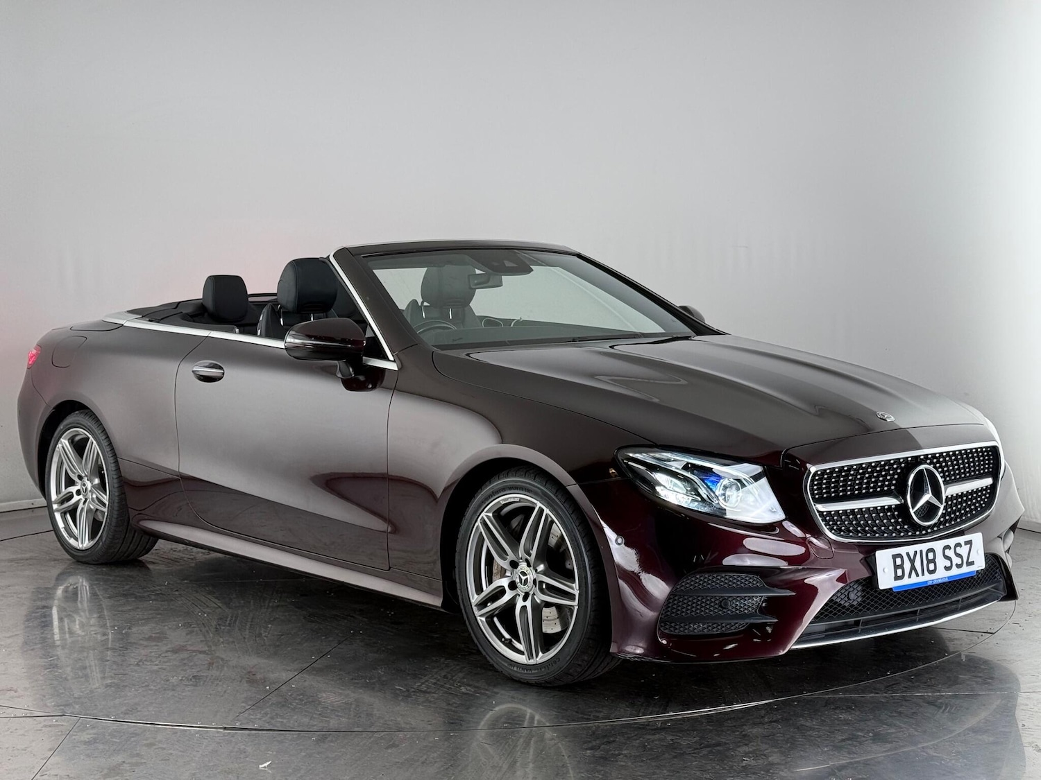 Used Mercedes-Benz E Class 2018 for sale - 76608337: Photo 1