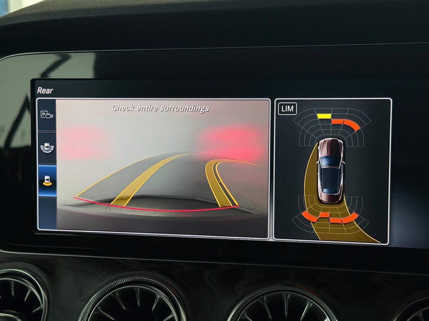 Used Mercedes-Benz E Class 2018 for sale - 76608337: Photo 29