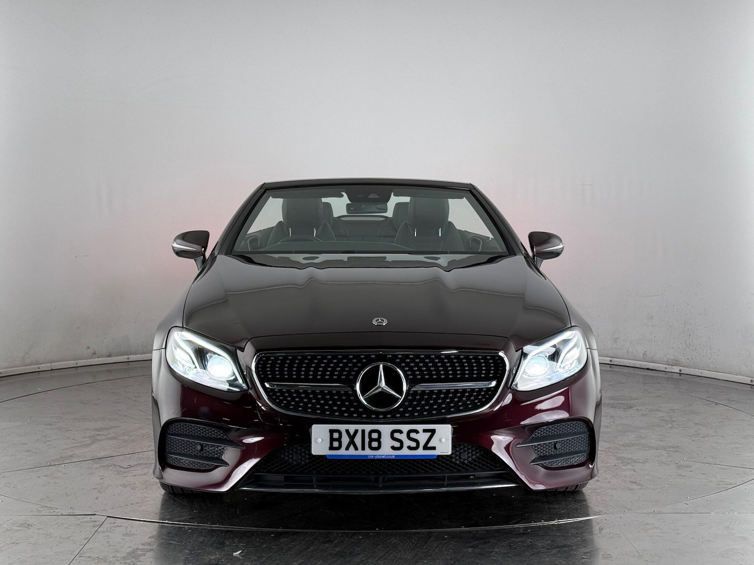 Used Mercedes-Benz E Class 2018 for sale - 76608337: Photo 3