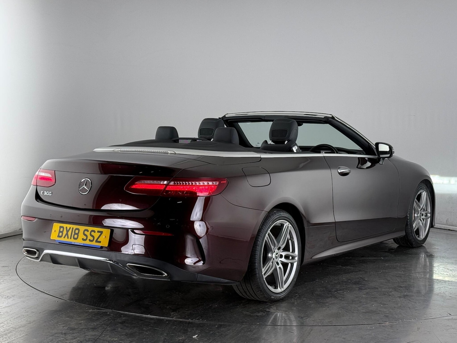 Used Mercedes-Benz E Class 2018 for sale - 76608337: Photo 7