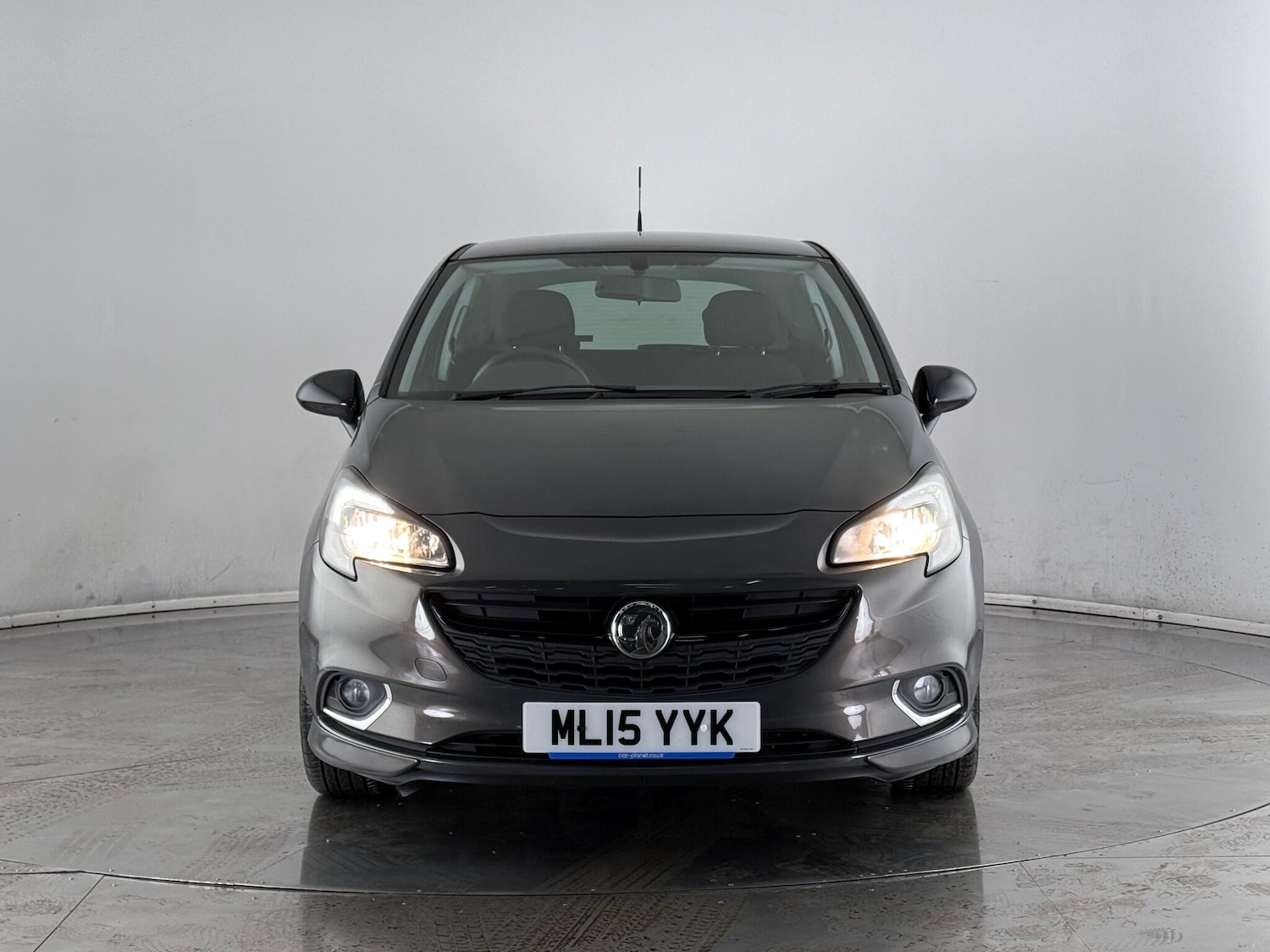 Used Vauxhall Corsa 2015 for sale - 77345805: Photo 2
