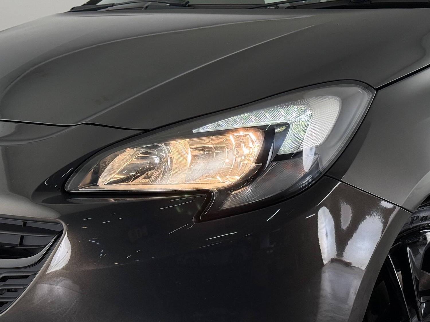 Used Vauxhall Corsa 2015 for sale - 77345805: Photo 5