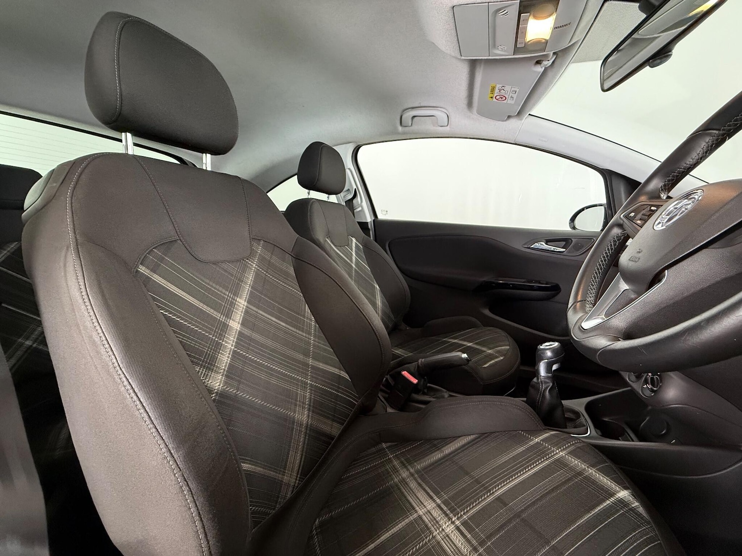 Used Vauxhall Corsa 2015 for sale - 77345805: Photo 7