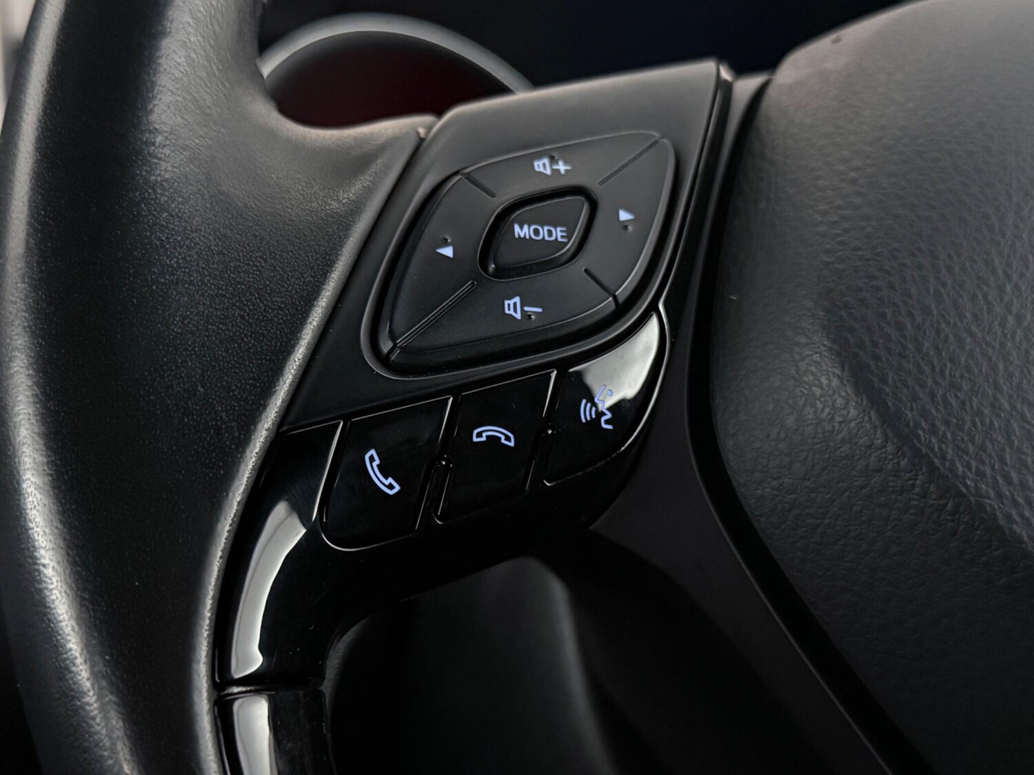 Used Toyota C-HR 2023 for sale - 78177274: Photo 14