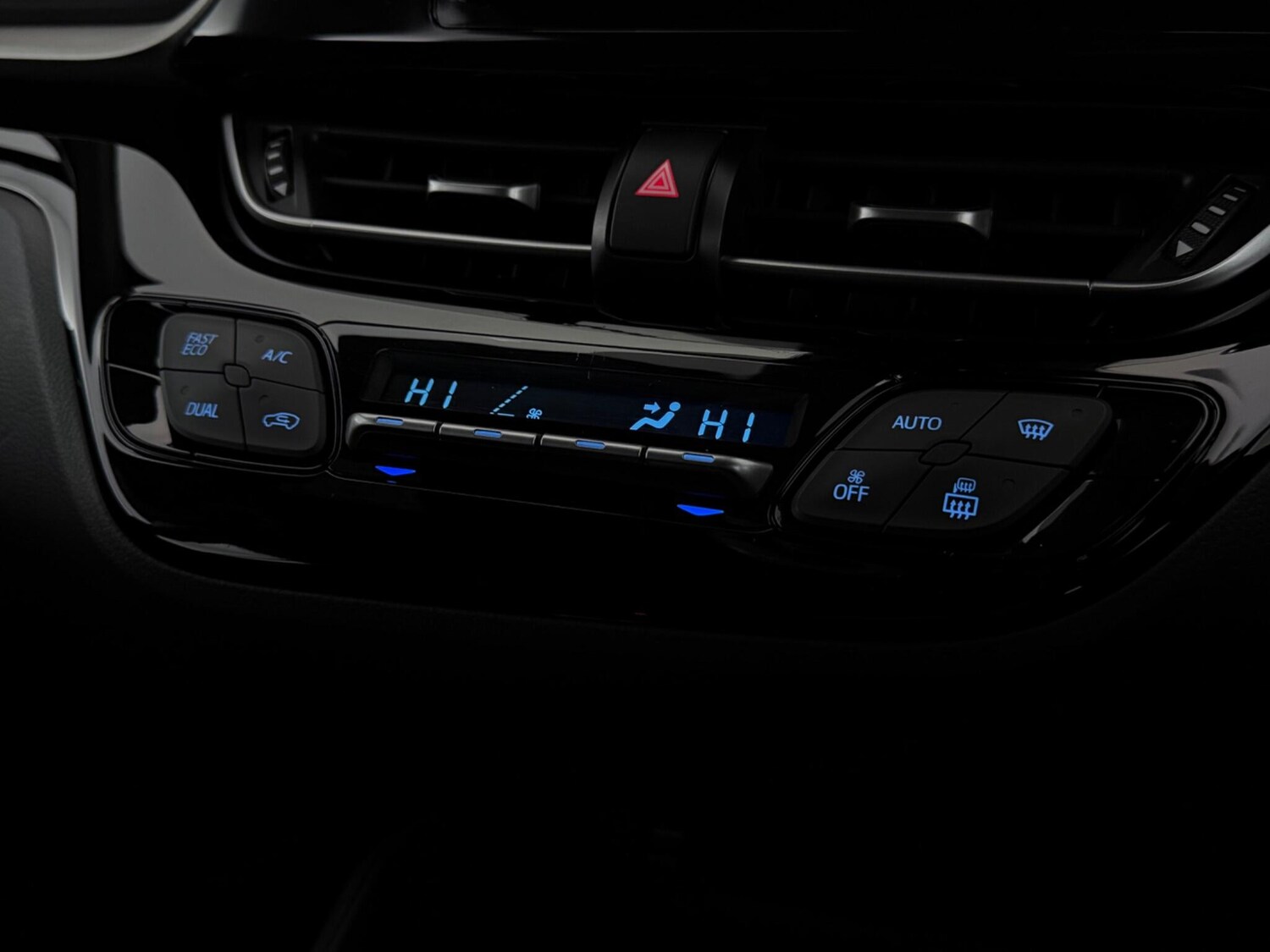 Used Toyota C-HR 2023 for sale - 78177274: Photo 26