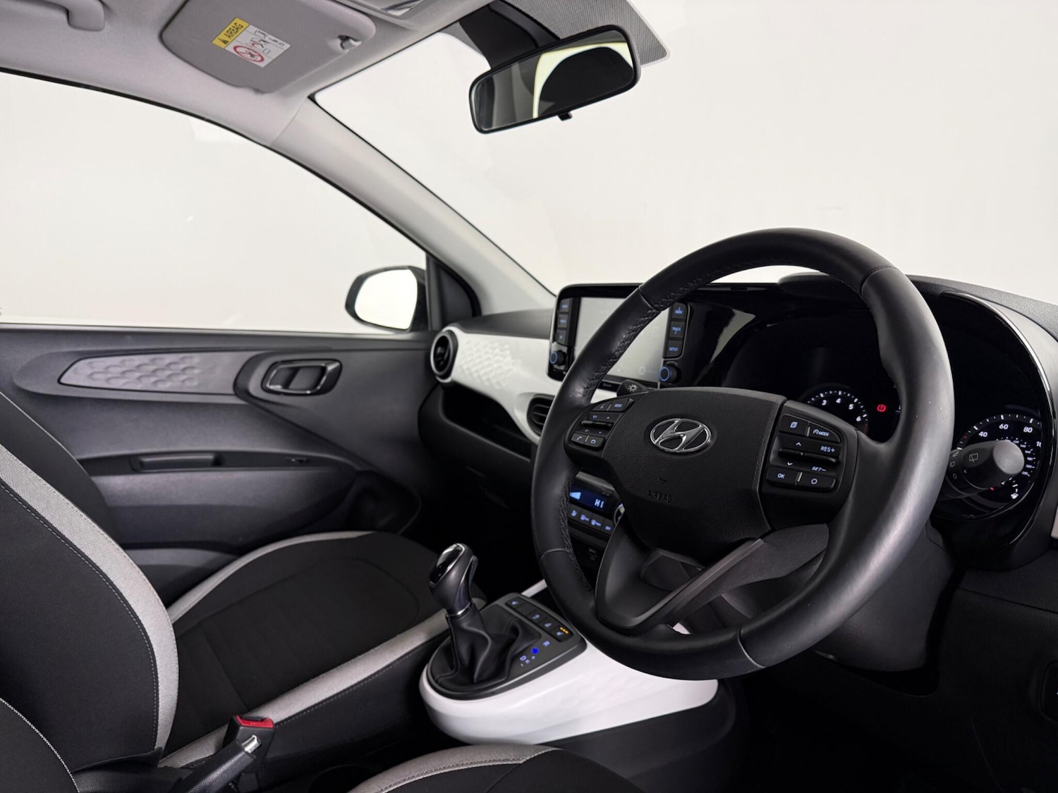 Used Hyundai i10 2023 for sale - 77441501: Photo 8