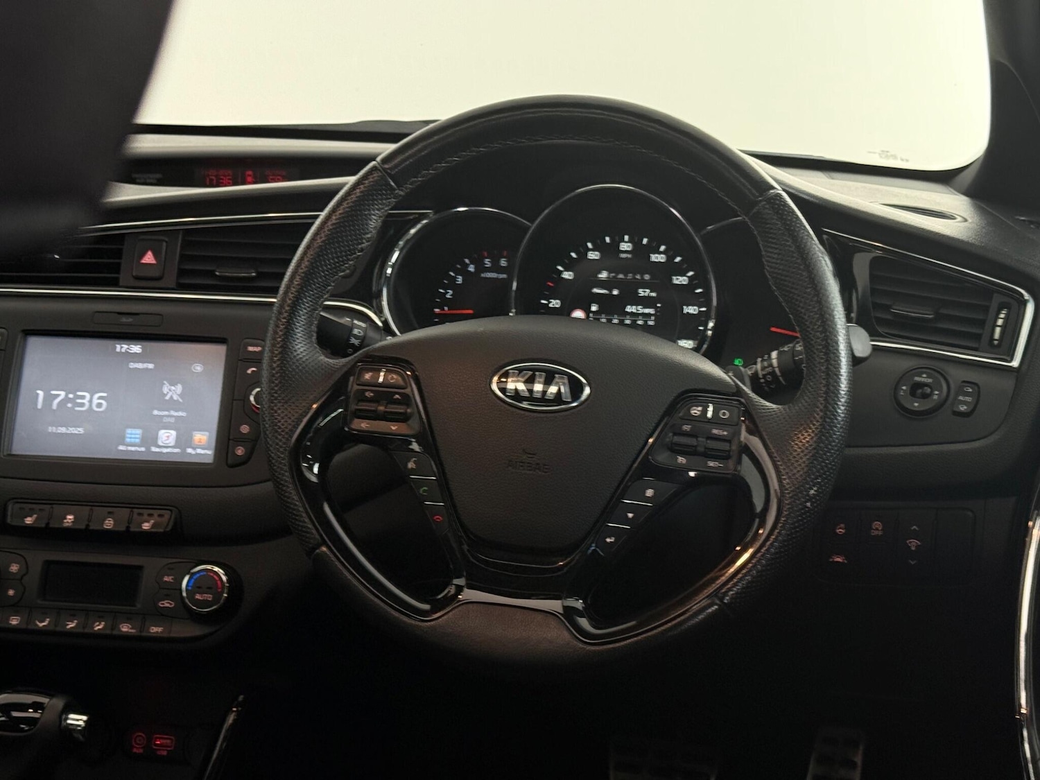 Used Kia Ceed 2018 for sale - 77216716: Photo 19