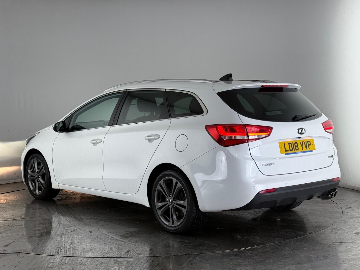 Used Kia Ceed 2018 for sale - 77216716: Photo 3