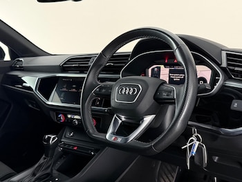 Used Audi Q3 2023 for sale - 79497249: Photo
