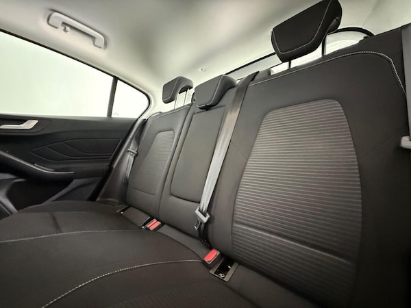 Used Ford Focus 2023 for sale - 76086435: Photo 16