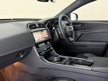 Used Jaguar XE 2018 for sale - 78879176: Photo
