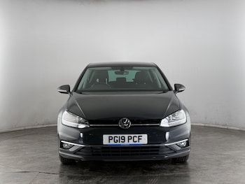 Used Volkswagen Golf 2019 for sale - 77497623: Photo