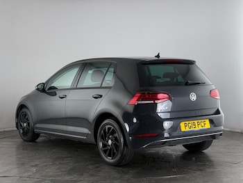 Used Volkswagen Golf 2019 for sale - 77497623: Photo