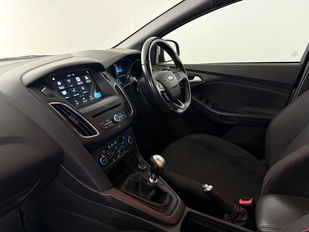 Used Ford Focus 2018 for sale - 76356217: Photo 16
