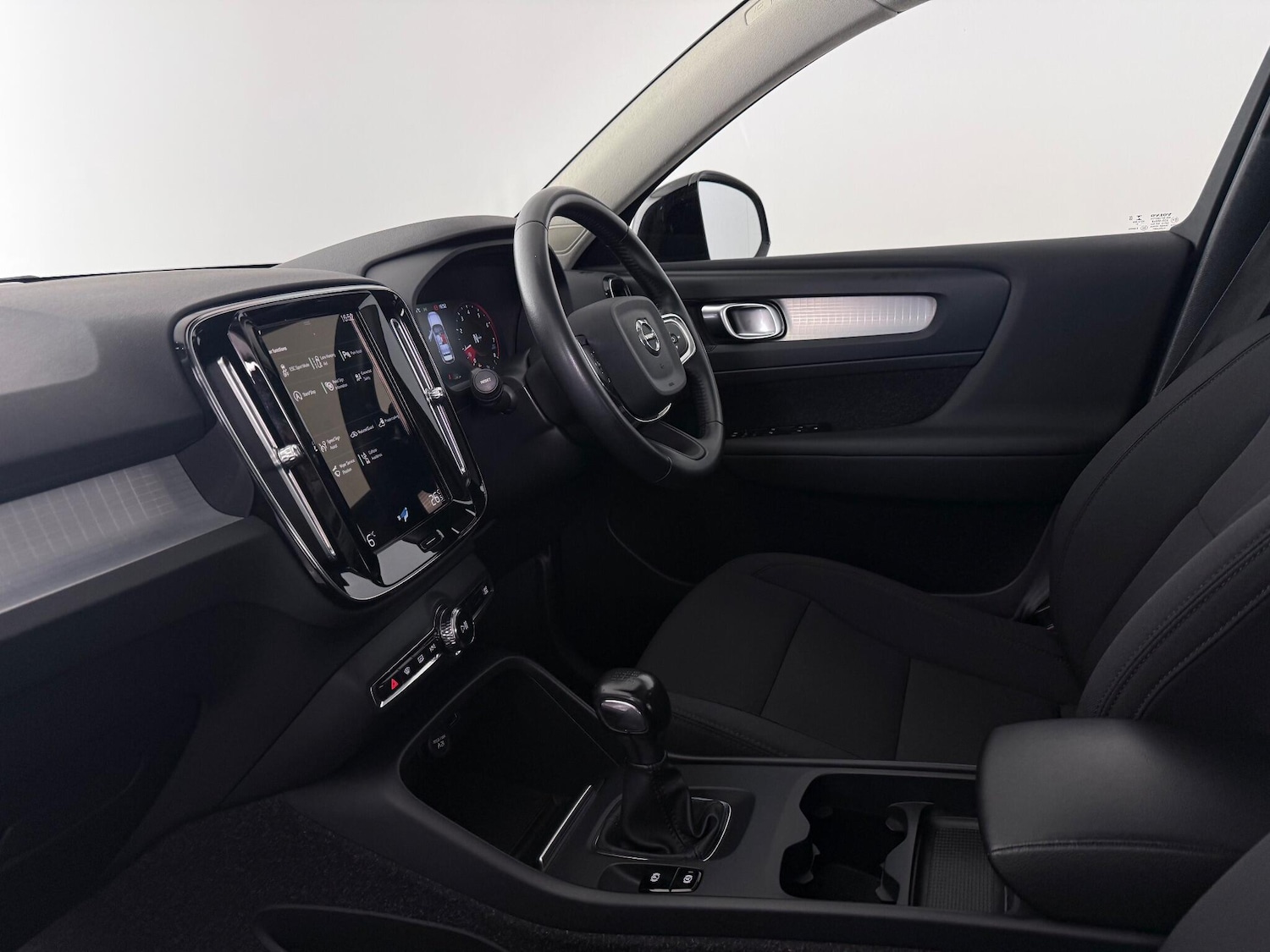 Used Volvo XC40 2021 for sale - 76468060: Photo 16