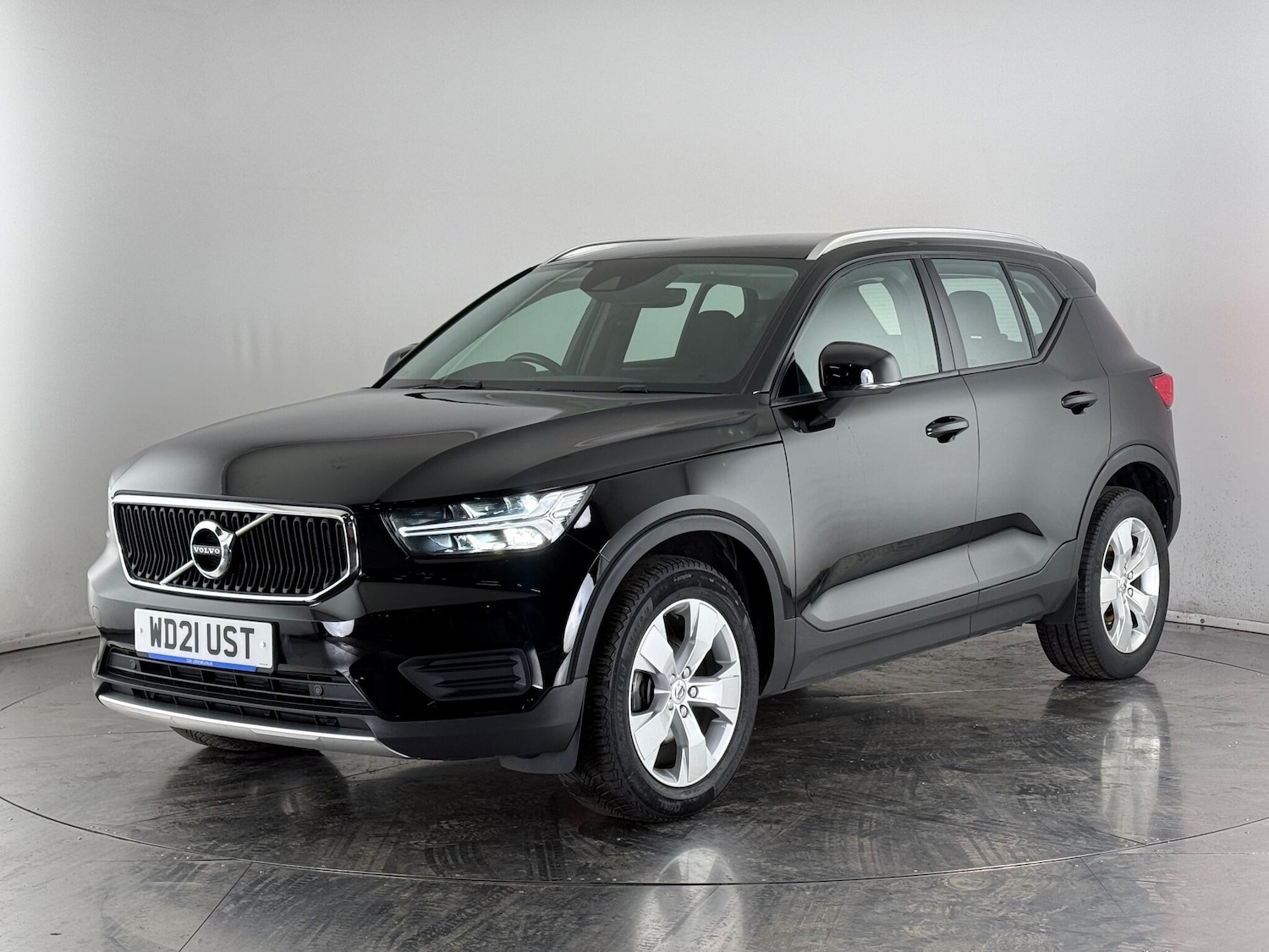 Used Volvo XC40 2021 for sale - 76468060: Photo 3