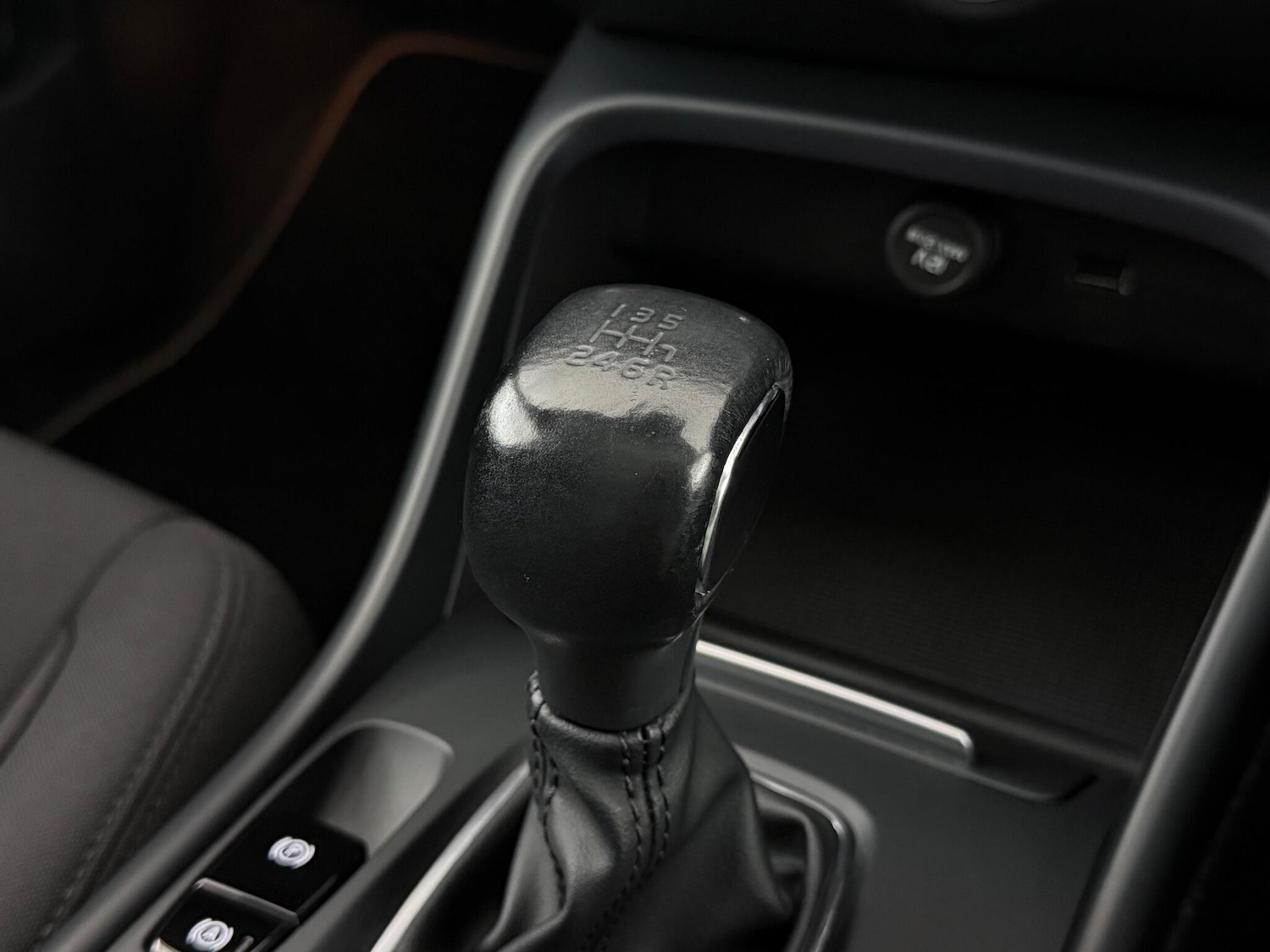 Used Volvo XC40 2021 for sale - 76468060: Photo 36