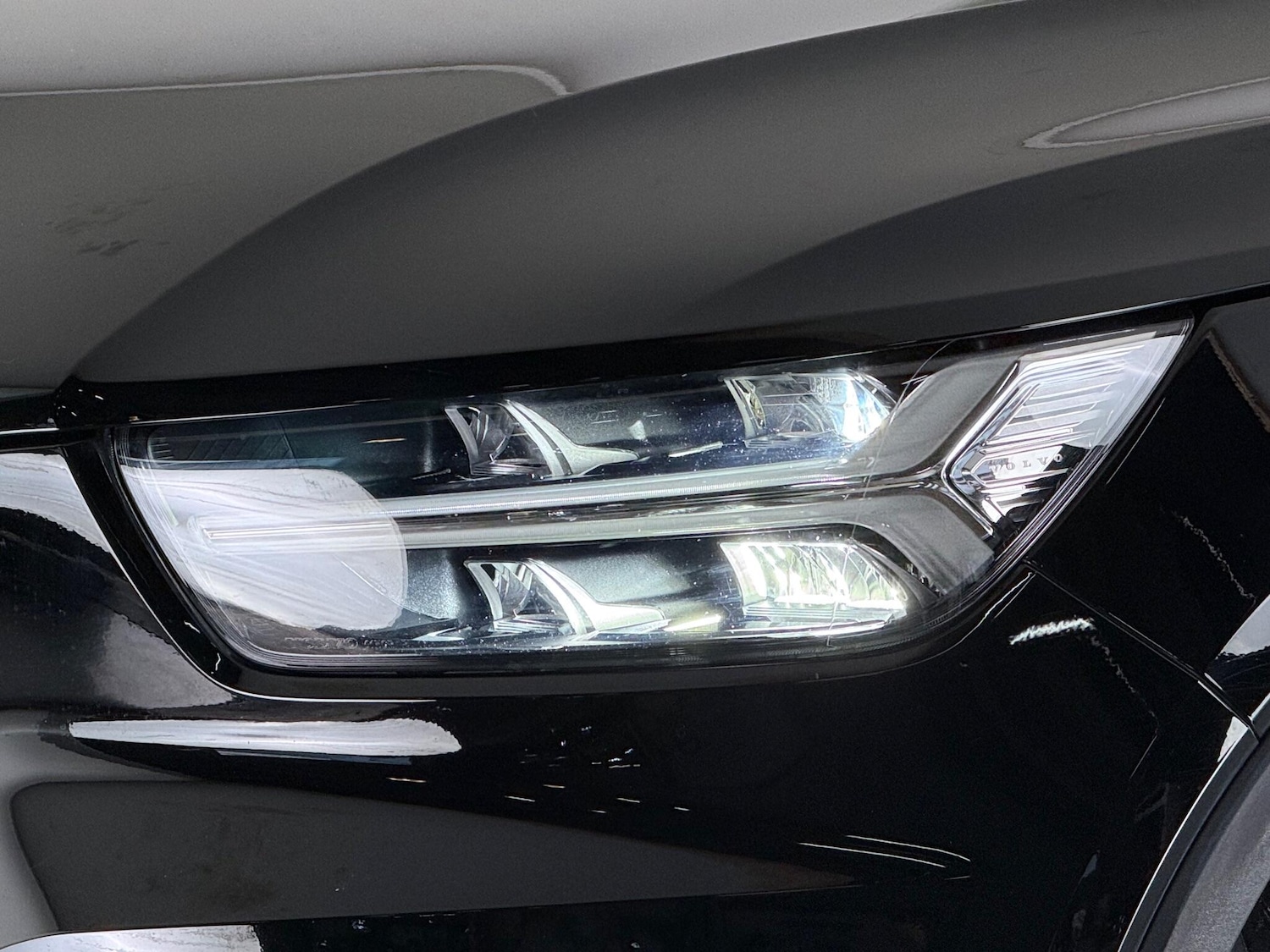 Used Volvo XC40 2021 for sale - 76468060: Photo 8