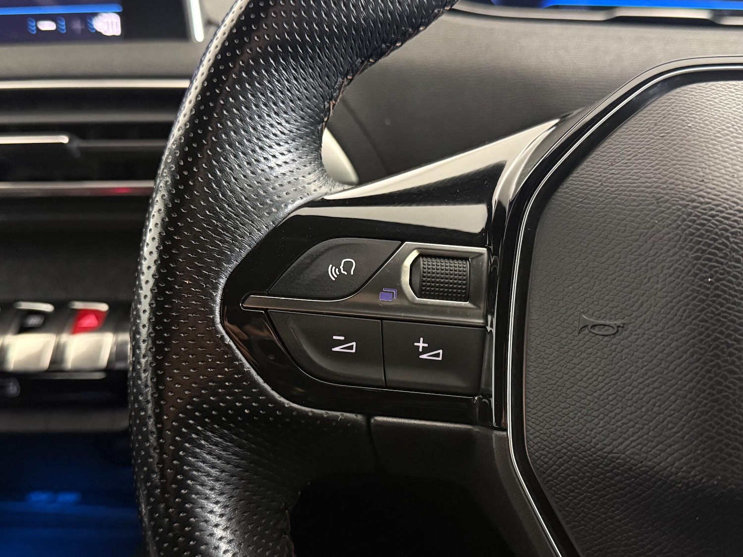 Used Peugeot 3008 2019 for sale - 76468809: Photo 22