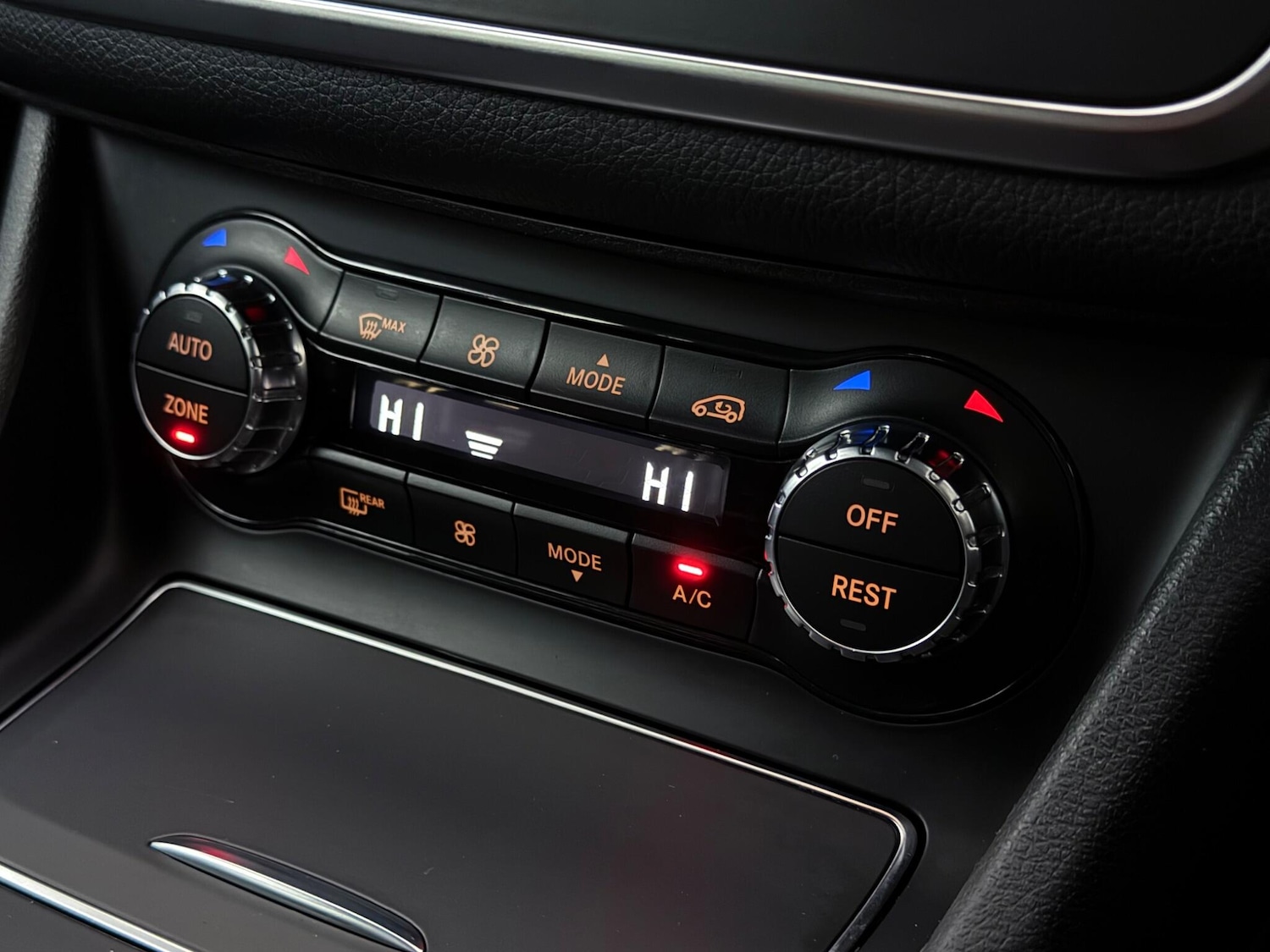 Used Mercedes-Benz GLA 2019 for sale - 77412432: Photo 31