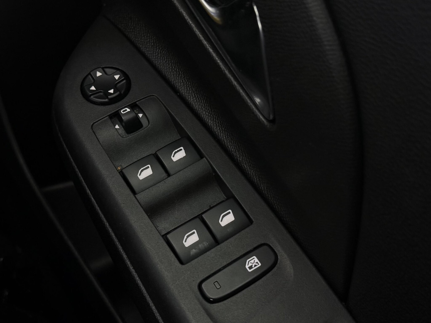 Used Vauxhall Corsa for sale - 76468280: Photo 21