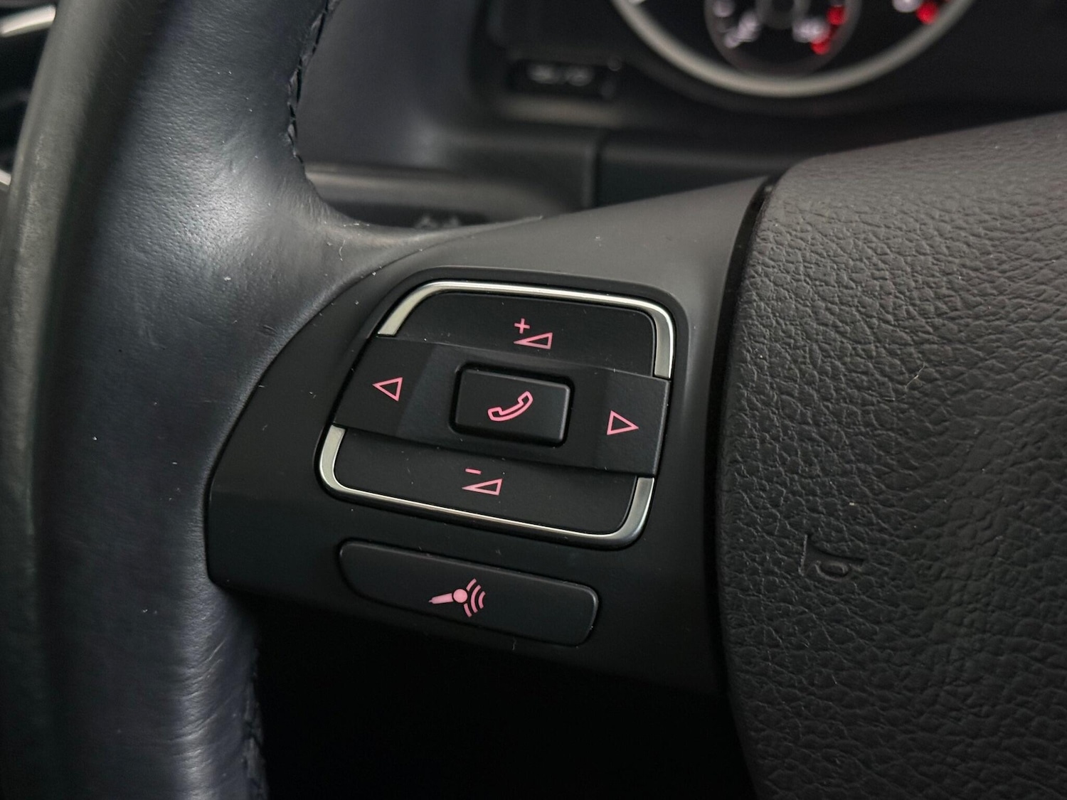 Used Volkswagen Tiguan 2014 for sale - 77221657: Photo 14