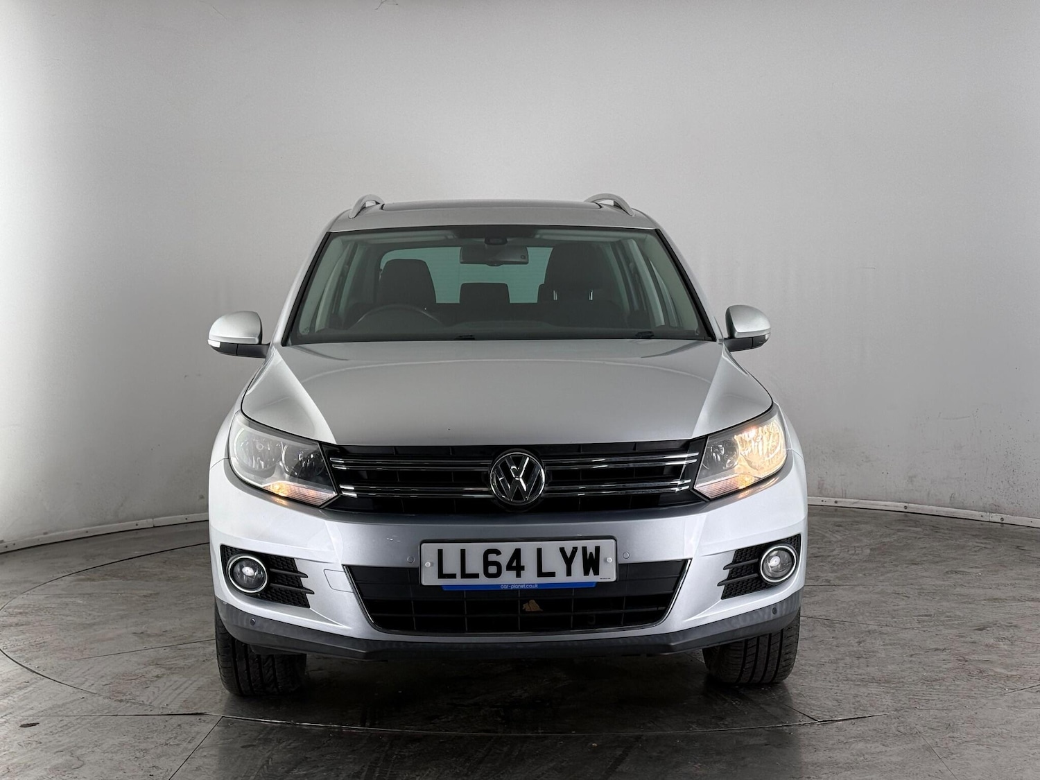 Used Volkswagen Tiguan 2014 for sale - 77221657: Photo 2