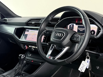 Used Audi Q3 2019 for sale - 79609836: Photo