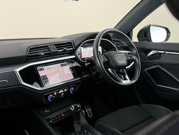 Used Audi Q3 2019 for sale - 79609836: Photo