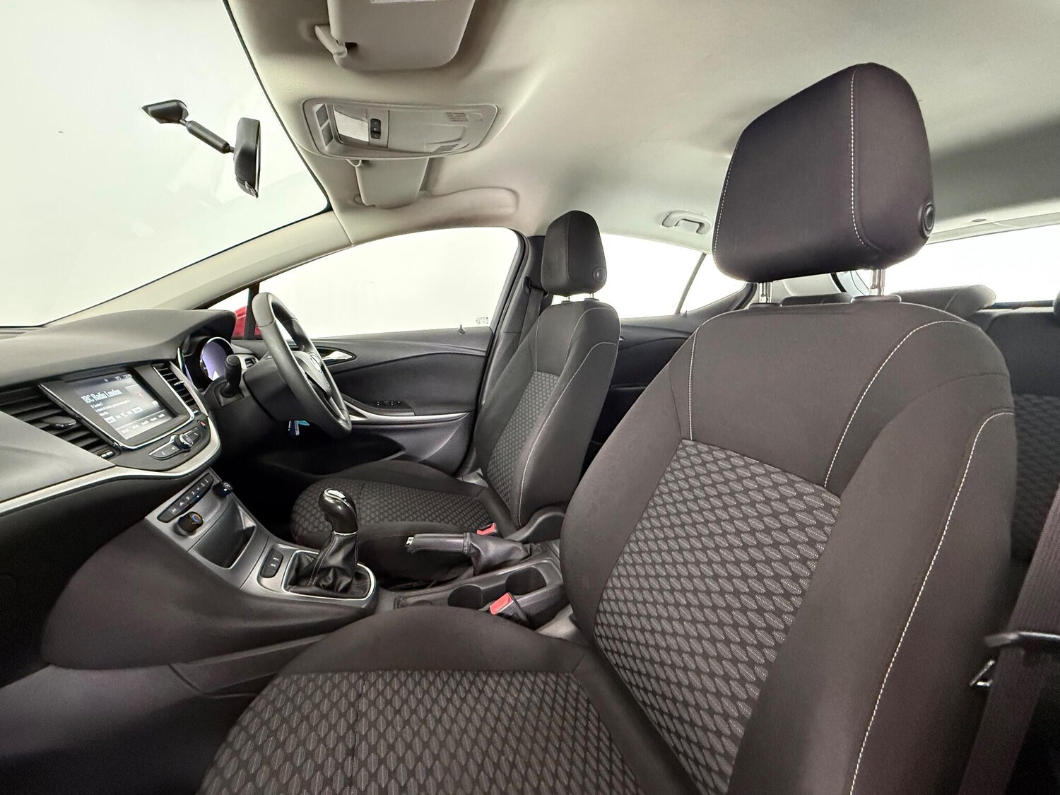 Used Vauxhall Astra 2017 for sale - 77676935: Photo 12