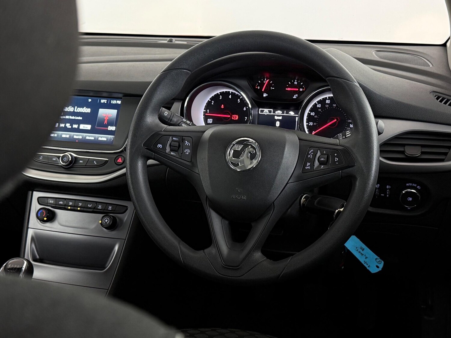 Used Vauxhall Astra 2017 for sale - 77676935: Photo 15