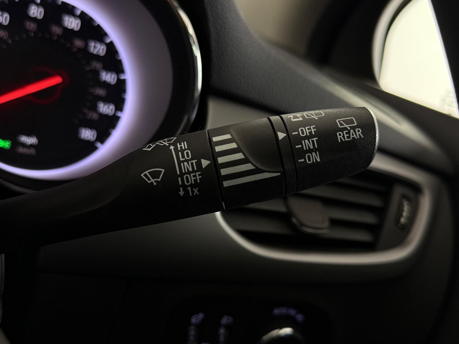 Used Vauxhall Astra 2017 for sale - 77676935: Photo 22