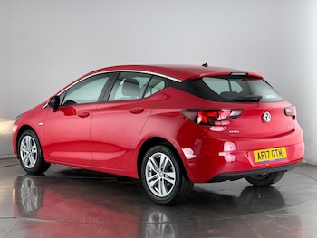 Used Vauxhall Astra 2017 for sale - 77676935: Photo
