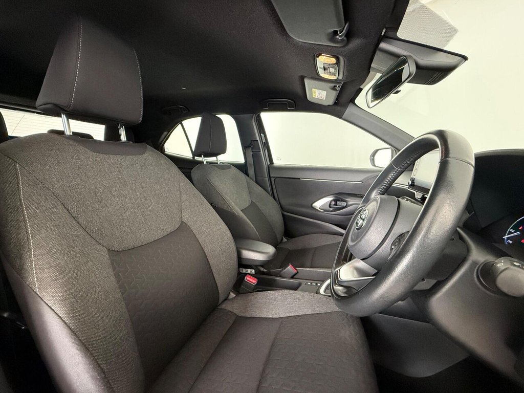 Used Toyota Yaris Cross 2023 for sale - 76417654: Photo 13