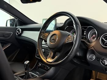 Used Mercedes-Benz GLA 2017 for sale - 79658473: Photo