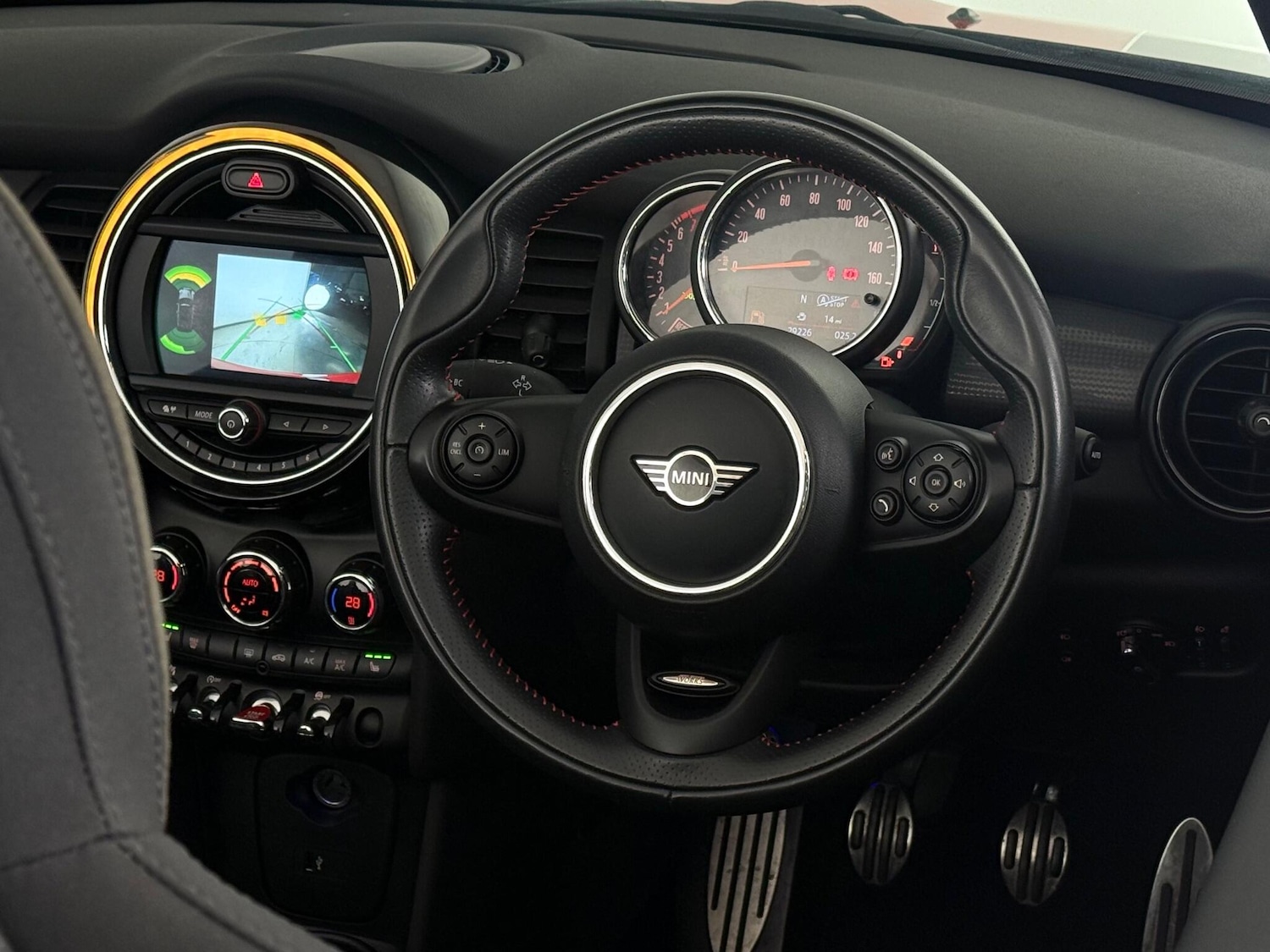 Used MINI Convertible 2019 for sale - 77181059: Photo 15