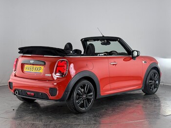 Used MINI Convertible 2019 for sale - 77181059: Photo