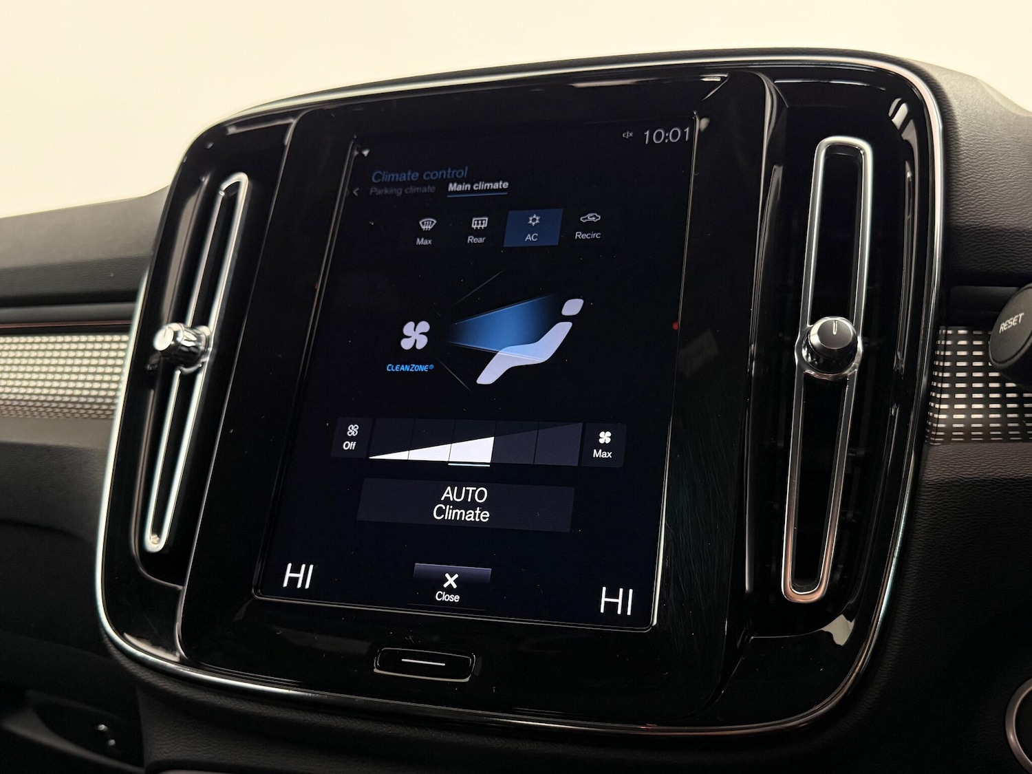 Used Volvo XC40 2021 for sale - 77222477: Photo 20